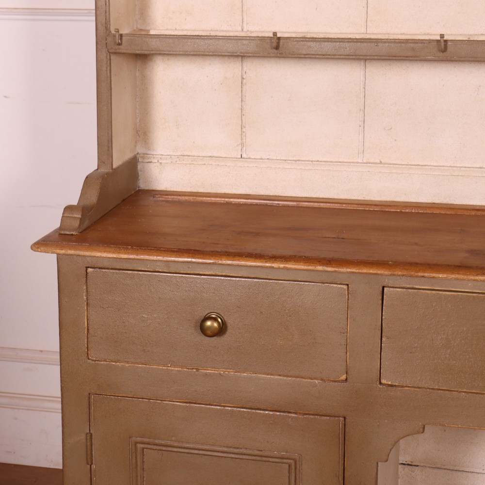 Welsh Painted Dog Kennel Dresser View IV