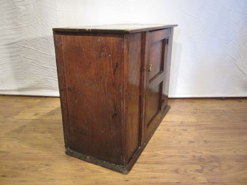 17TH CENTURY OAK MURAL CUPBOARD - ADDITIONAL PHOTO 3