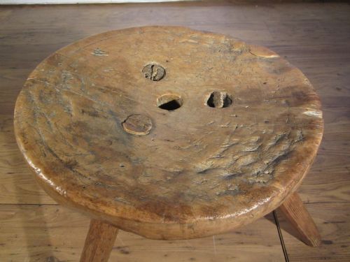 PRIMITIVE STOOL - ADDITIONAL PHOTO 4