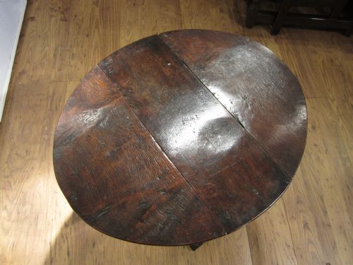 SMALL OAK GATELEG TABLE - ADDITIONAL PHOTO 6