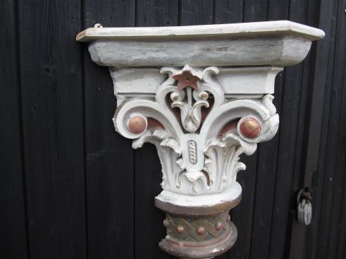 ANTIQUE HAND PAINTED ARCHITECTURAL CORBEL - ADDITIONAL PHOTO 2