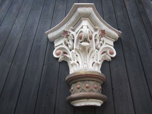 ANTIQUE HAND PAINTED ARCHITECTURAL CORBEL - ADDITIONAL PHOTO 3