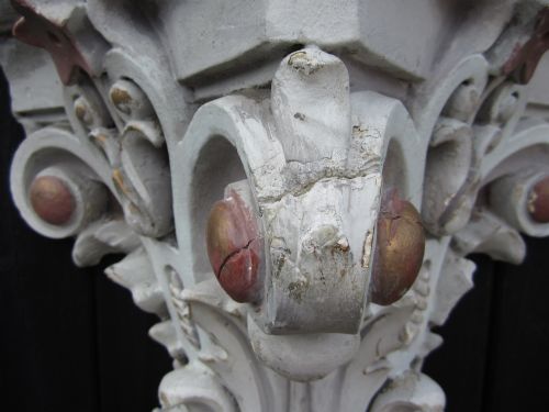 ANTIQUE HAND PAINTED ARCHITECTURAL CORBEL - ADDITIONAL PHOTO 6