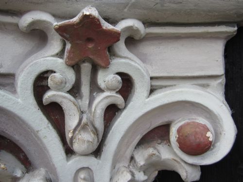 ANTIQUE HAND PAINTED ARCHITECTURAL CORBEL - ADDITIONAL PHOTO 9