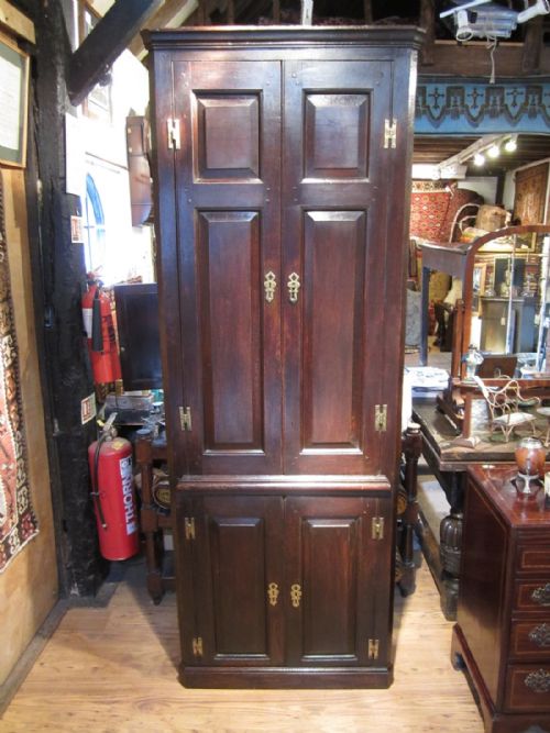 18TH CENTURY OAK CORNER CUPBOARD - ADDITIONAL PHOTO 1