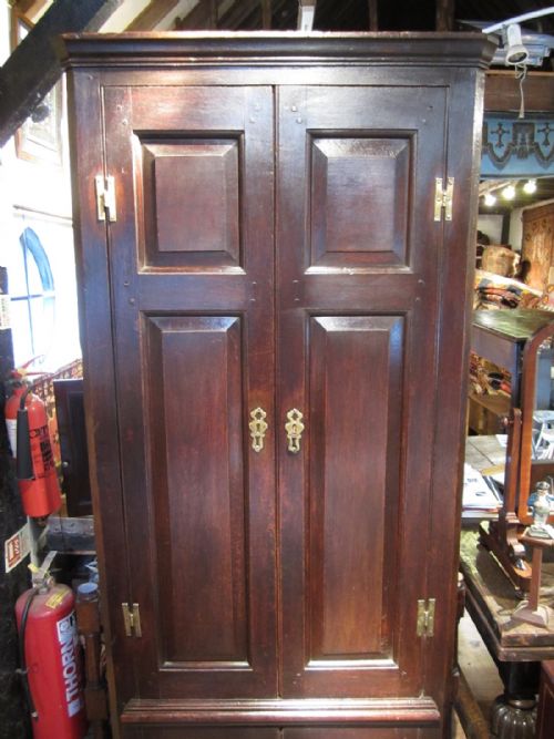 18TH CENTURY OAK CORNER CUPBOARD - ADDITIONAL PHOTO 2