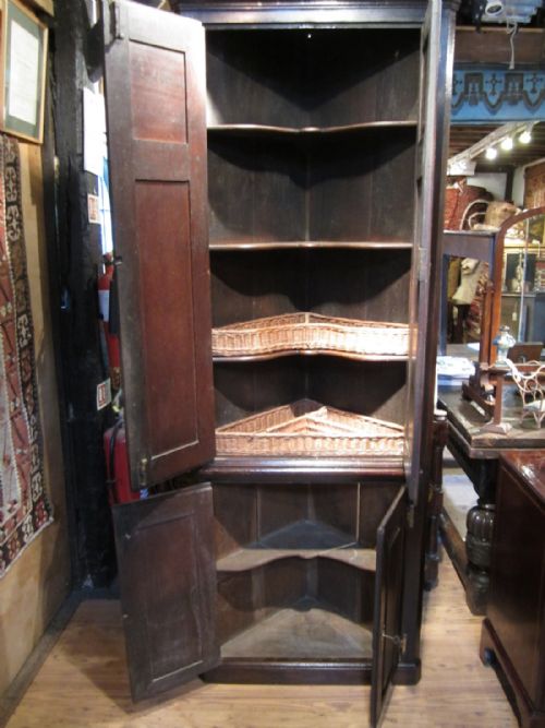 18TH CENTURY OAK CORNER CUPBOARD - ADDITIONAL PHOTO 10