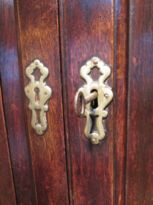 18TH CENTURY OAK CORNER CUPBOARD - ADDITIONAL PHOTO 11
