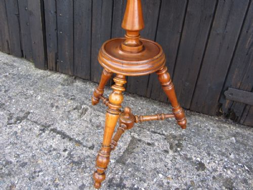 EARLY 19TH CENTURY TURNERS CRICKET TABLE - ADDITIONAL PHOTO 3