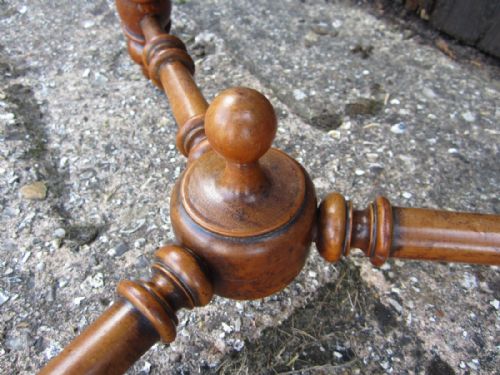 EARLY 19TH CENTURY TURNERS CRICKET TABLE - ADDITIONAL PHOTO 8