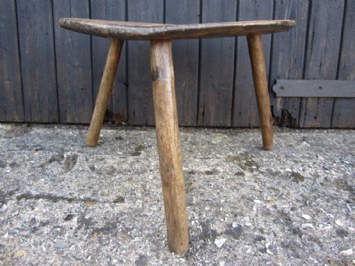 ANTIQUE PRIMITIVE LOW CRICKET TABLE - ADDITIONAL PHOTO 6