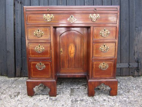 antique mahogany deskdressing table - CATEGORY: ANTIQUE DESKS - DATED 19TH CENTURY