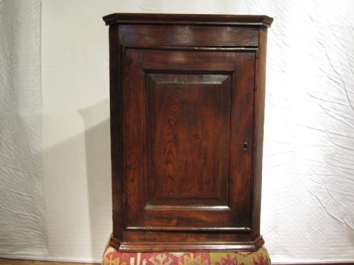 18TH CENTURY CORNER CUPBOARD - ADDITIONAL PHOTO 1