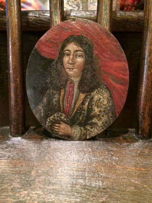 ANTIQUE OIL PORTRAIT PAINTING - ADDITIONAL PHOTO 3