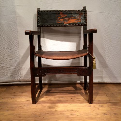 18TH CENTURY WALNUT ARMCHAIR - ADDITIONAL PHOTO 1