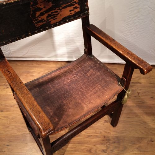 18TH CENTURY WALNUT ARMCHAIR - ADDITIONAL PHOTO 5