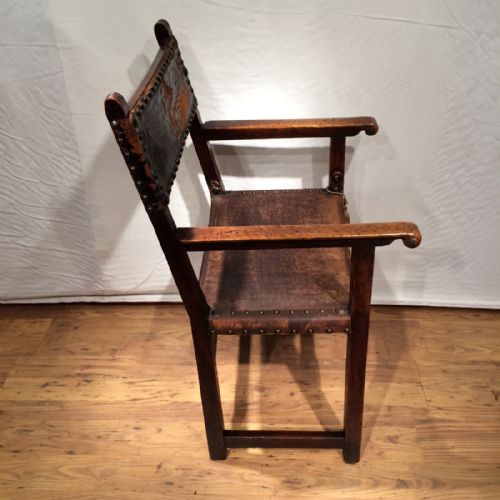 18TH CENTURY WALNUT ARMCHAIR - ADDITIONAL PHOTO 8