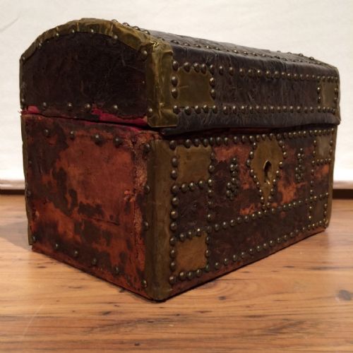 LEATHER CHEST - ADDITIONAL PHOTO 4