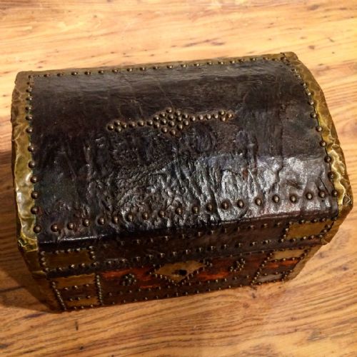 LEATHER CHEST - ADDITIONAL PHOTO 7