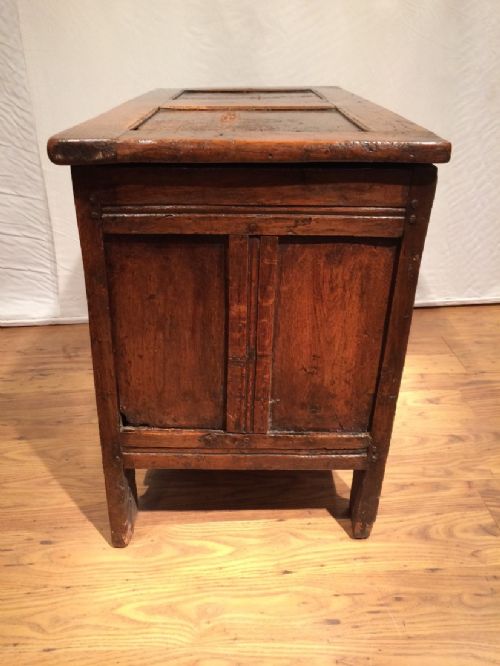ANTIQUE 16TH17TH CENTURY COFFER - ADDITIONAL PHOTO 5