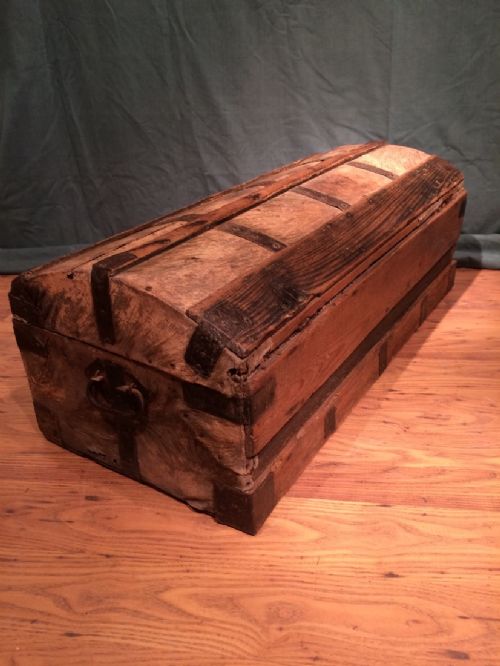ANTIQUE CHESTTRUNK - ADDITIONAL PHOTO 8