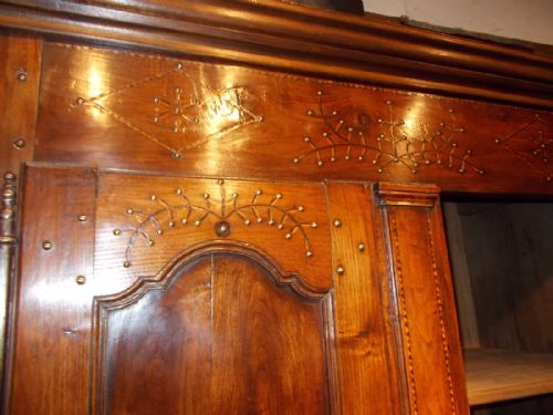 ANTIQUE FRENCH CHESTNUT ARMOIRE - ADDITIONAL PHOTO 1