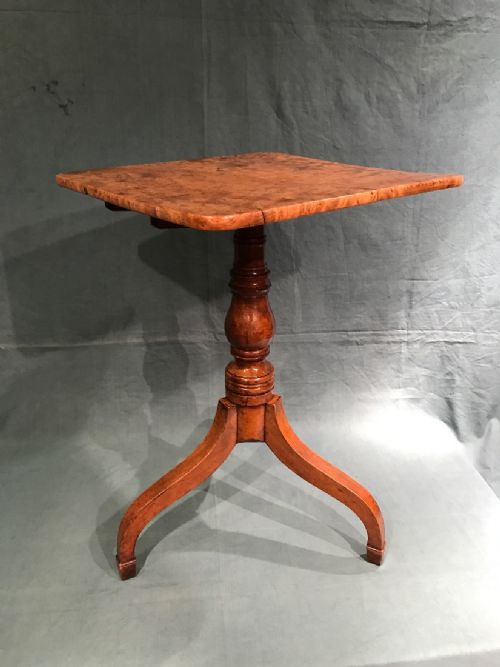 burr wood georgian table - CATEGORY: ANTIQUE TABLES - DATED GEORGIAN
