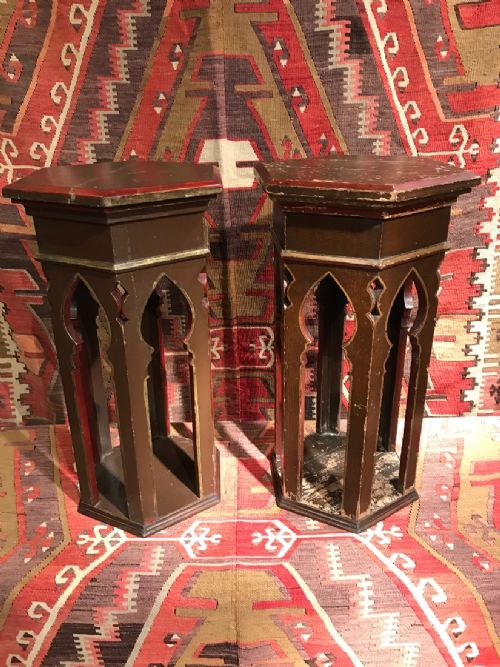 PAIR OF SIDE TABLES - ADDITIONAL PHOTO 8