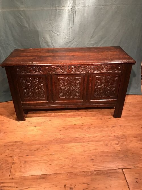 ANTIQUE OAK COFFERCHEST - ADDITIONAL PHOTO 2