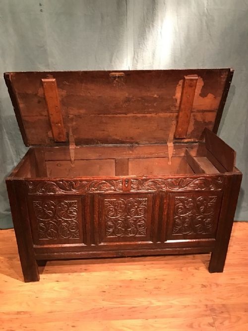 ANTIQUE OAK COFFERCHEST - ADDITIONAL PHOTO 8