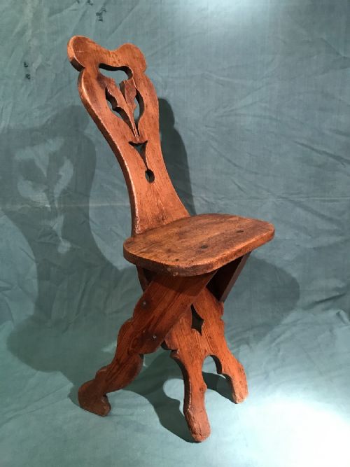 ANTIQUE PINE CHAIR - ADDITIONAL PHOTO 4