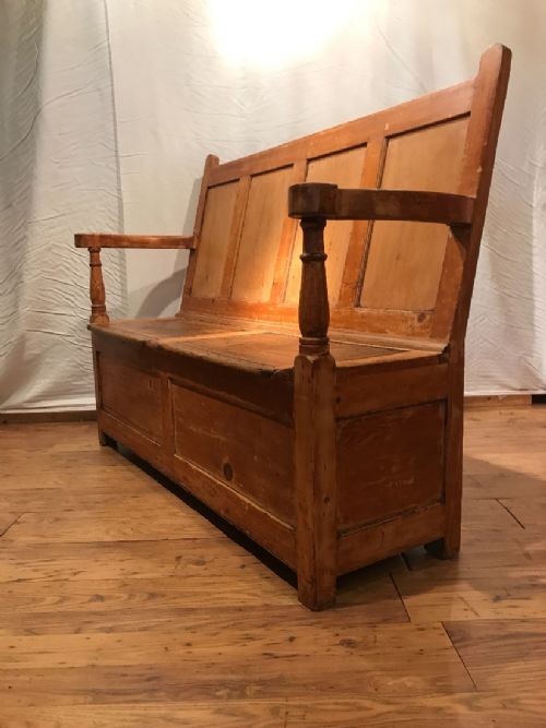 antique settle bench - CATEGORY: ANTIQUE FURNITURE - DATED 19TH CENTURY