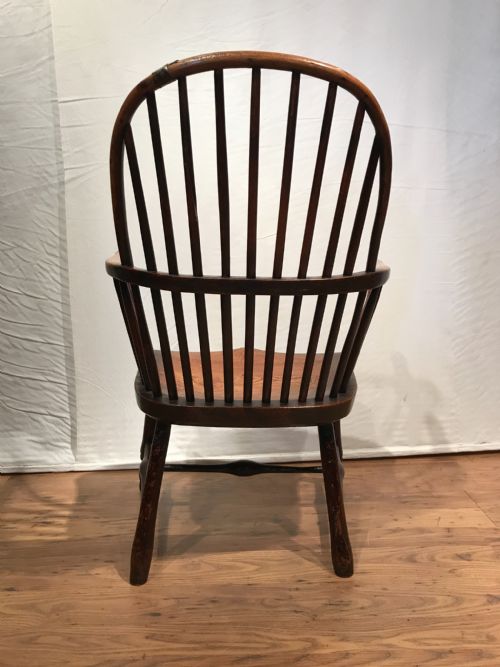 ANTIQUE WINDSOR ARMCHAIR - ADDITIONAL PHOTO 4