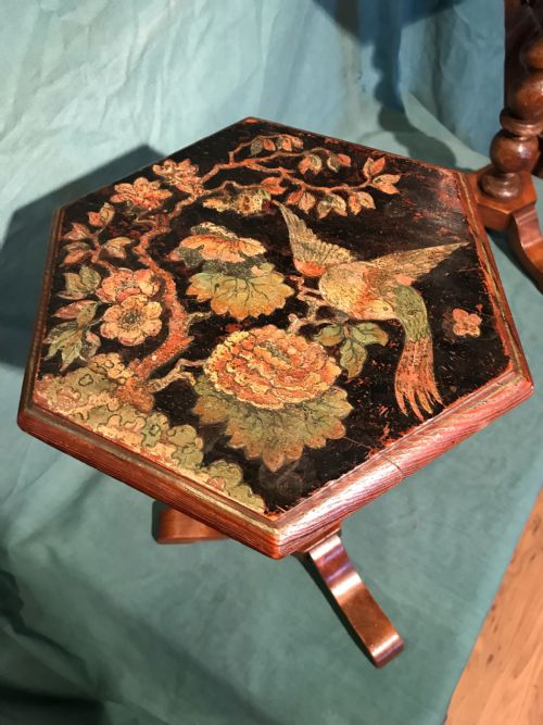 PAIR OF SIDE TABLESCANDLESTANDS - ADDITIONAL PHOTO 3