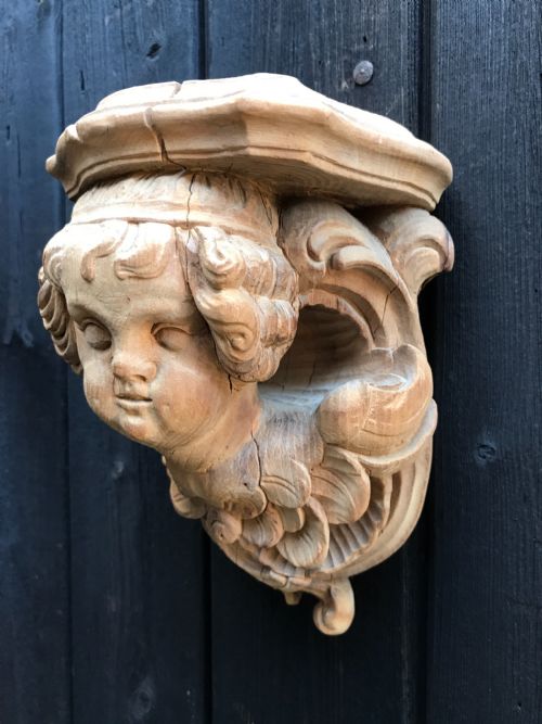 ANTIQUE CARVED SCONCEWALL BRACKET - ADDITIONAL PHOTO 1