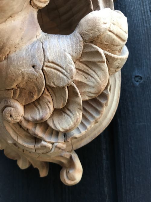 ANTIQUE CARVED SCONCEWALL BRACKET - ADDITIONAL PHOTO 6