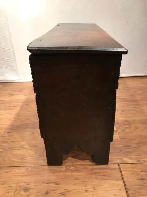 ANTIQUE OAK COFFERCHEST - ADDITIONAL PHOTO 6