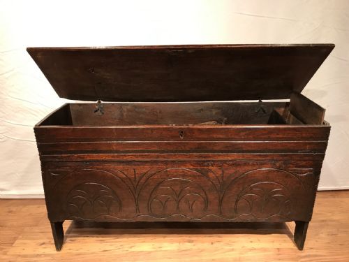 ANTIQUE OAK COFFERCHEST - ADDITIONAL PHOTO 11