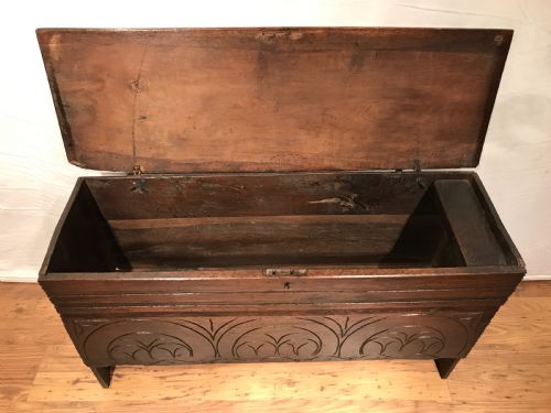 ANTIQUE OAK COFFERCHEST - ADDITIONAL PHOTO 13