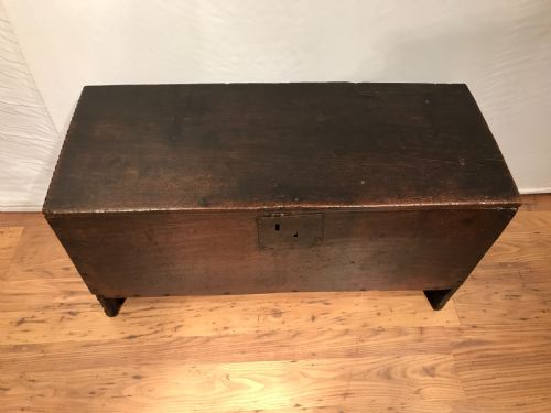 ANTIQUE OAK COFFERCHEST - ADDITIONAL PHOTO 2