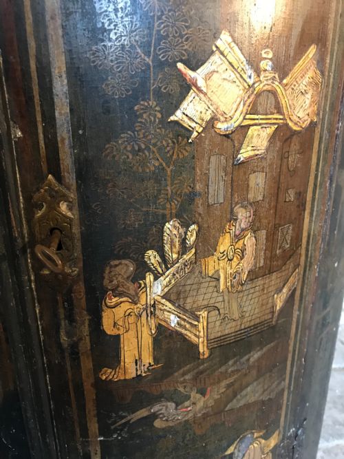 ANTIQUE CHINOISERIE CORNER CUPBOARD - ADDITIONAL PHOTO 4