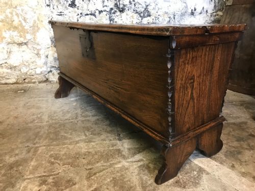 elm cofferchest - CATEGORY: ANTIQUE CHESTS - DATED 18TH CENTURY