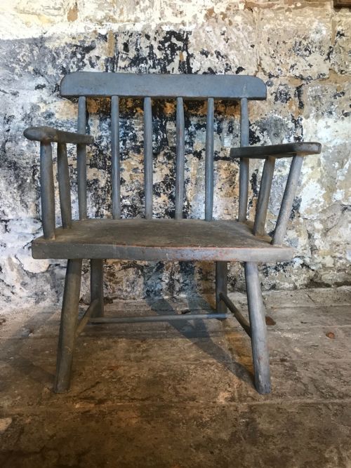 primitive country armchair - CATEGORY: ANTIQUE CHAIRS - DATED 19TH CENTURY