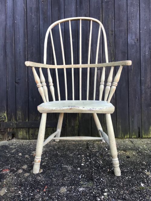 ANTIQUE WINDSOR CHAIR - ADDITIONAL PHOTO 1