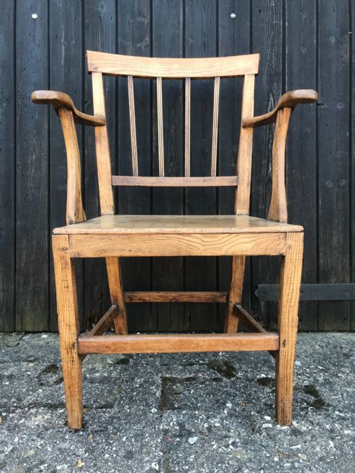 ANTIQUE COUNTRY ARM CHAIR - ADDITIONAL PHOTO 2