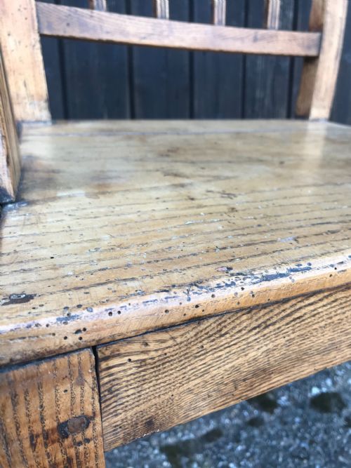 ANTIQUE COUNTRY ARM CHAIR - ADDITIONAL PHOTO 9