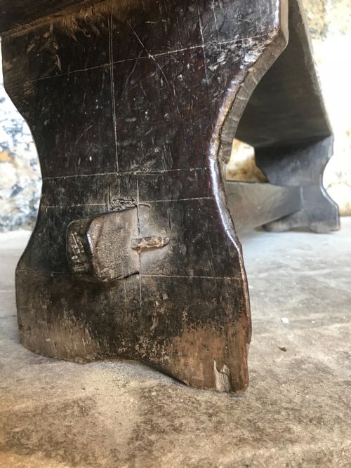 EARLY OAK CHILDS BENCH - ADDITIONAL PHOTO 13