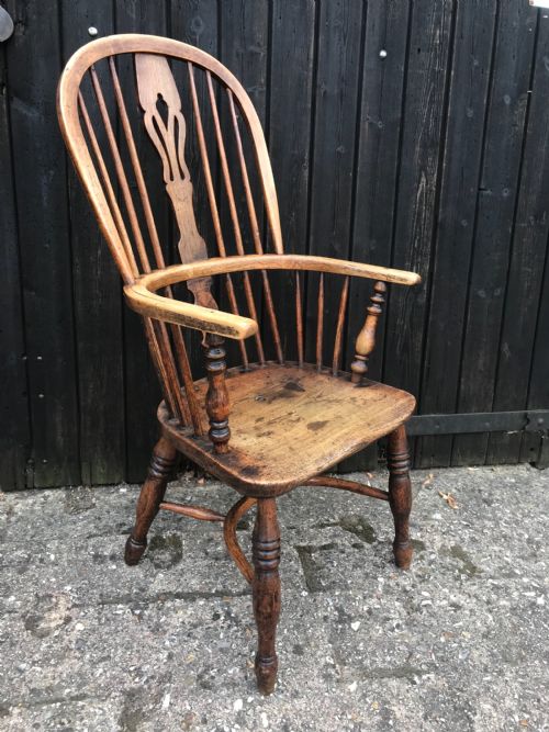 ANTIQUE WINDSOR CHAIR - ADDITIONAL PHOTO 3
