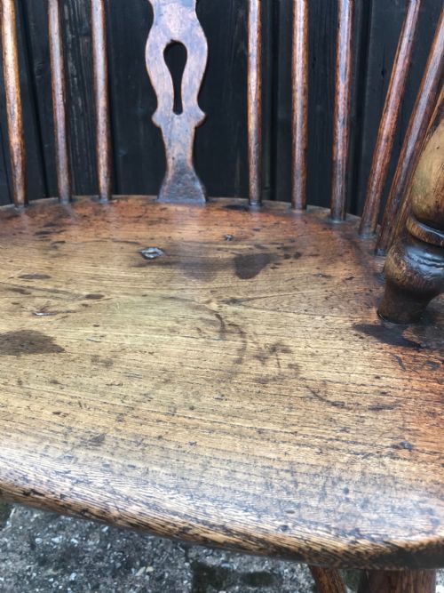 ANTIQUE WINDSOR CHAIR - ADDITIONAL PHOTO 5