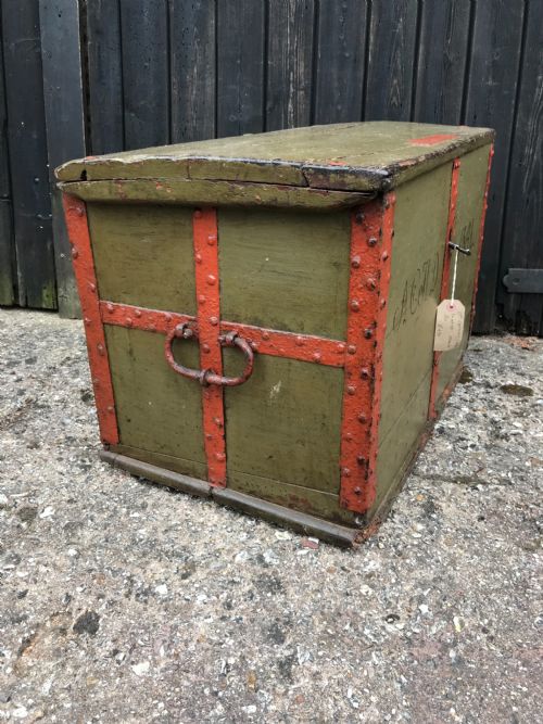 ANTIQUE CHEST - ADDITIONAL PHOTO 6